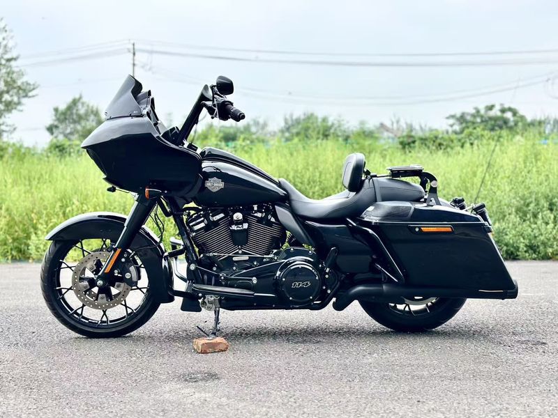 二手哈雷戴维森公路滑翔 Road Glide
