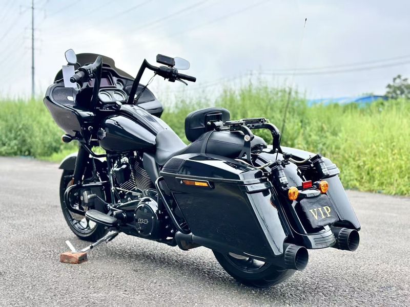 二手哈雷戴维森公路滑翔 Road Glide
