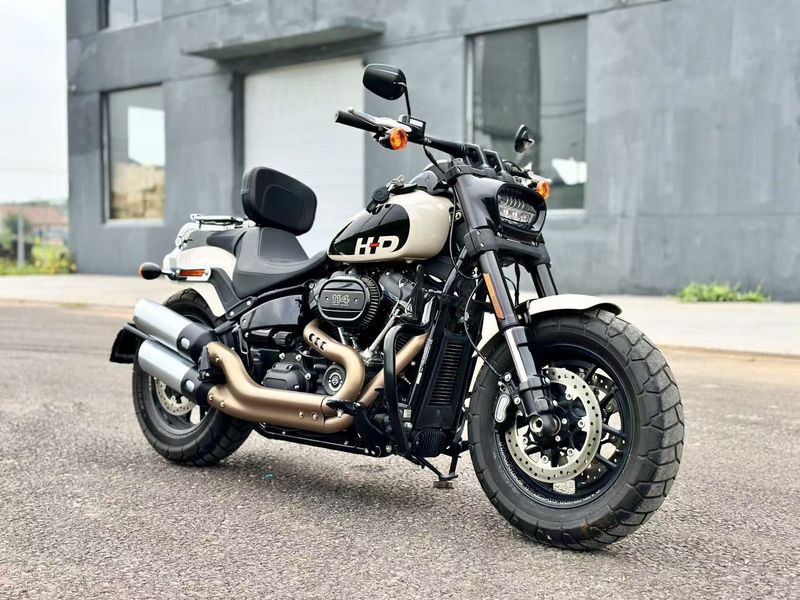 二手哈雷戴维森肥霸 Fat Bob