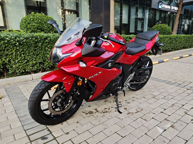 二手豪爵铃木GSX250R