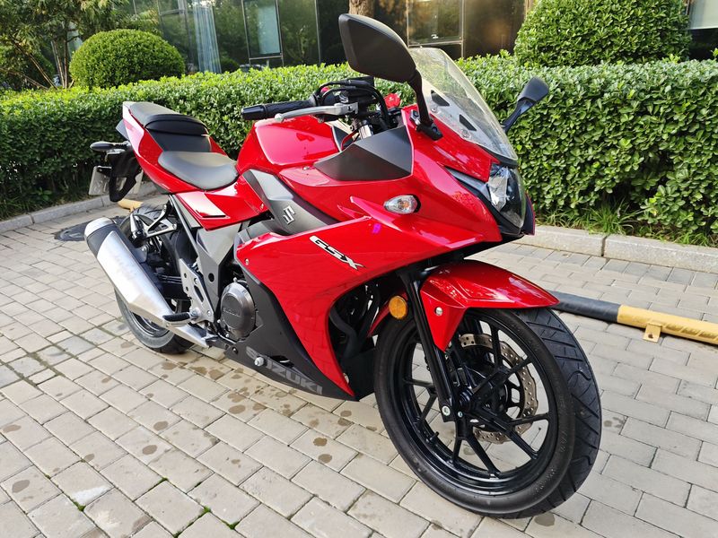 二手豪爵铃木GSX250R