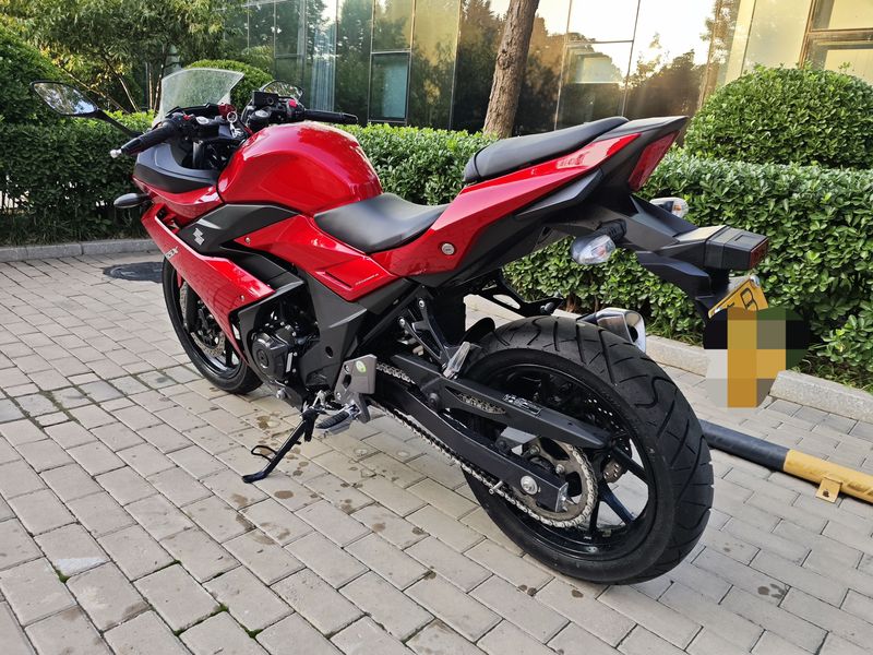 二手豪爵铃木GSX250R