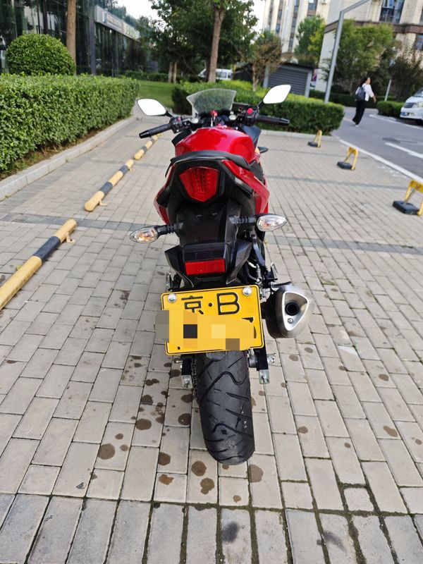 二手豪爵铃木GSX250R