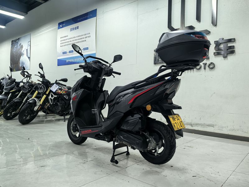 二手新大洲本田裂行 RX125Fi