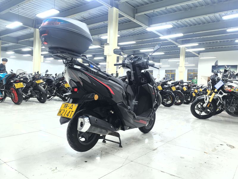 二手新大洲本田裂行 RX125Fi