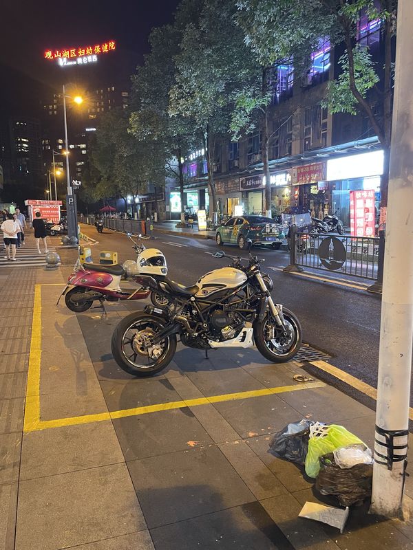 二手贝纳利752S