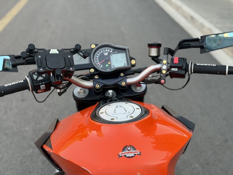 二手KTMR2R1290 Super Duke