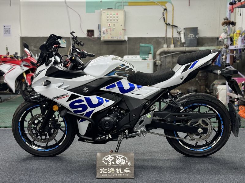 二手豪爵铃木GSX250R