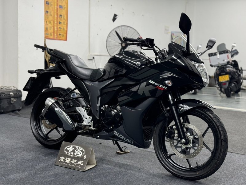 二手济南铃木极客飒 Gixxer 155