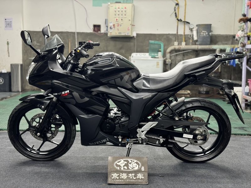 二手济南铃木极客飒 Gixxer 155
