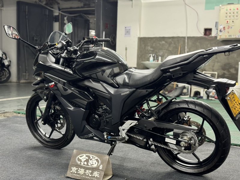 二手济南铃木极客飒 Gixxer 155