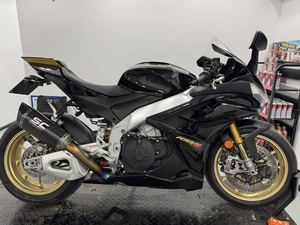 二手阿普利亚RSV4