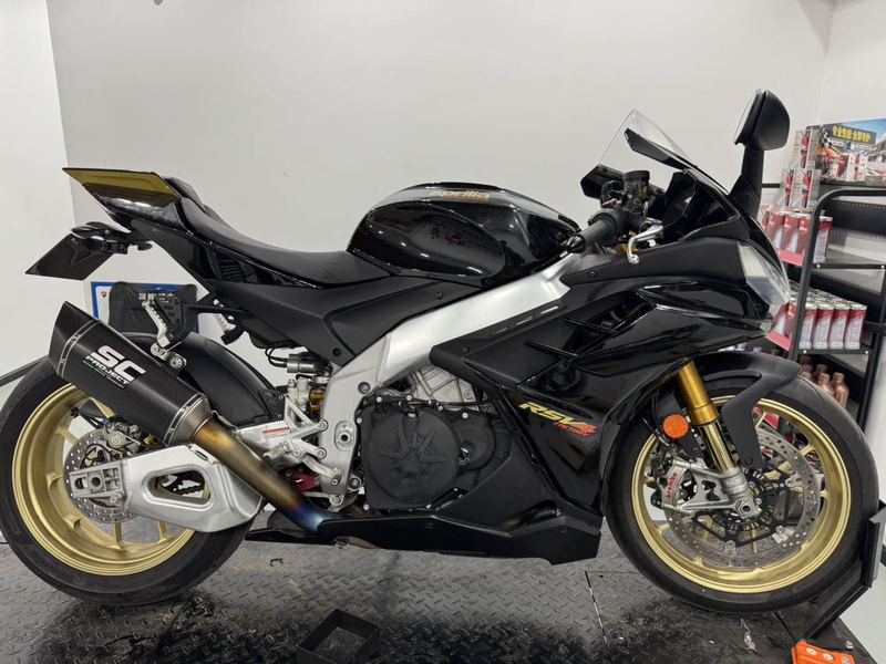 二手阿普利亚RSV4