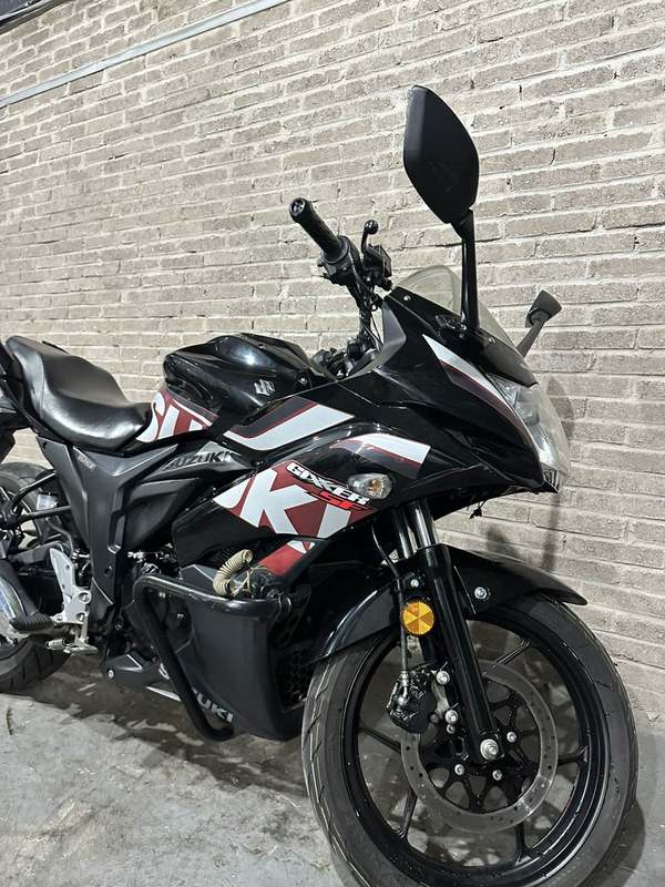 二手济南铃木极客飒 Gixxer 155