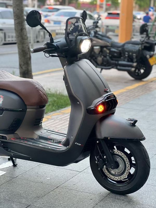 二手维多利亚Sixties 250Si