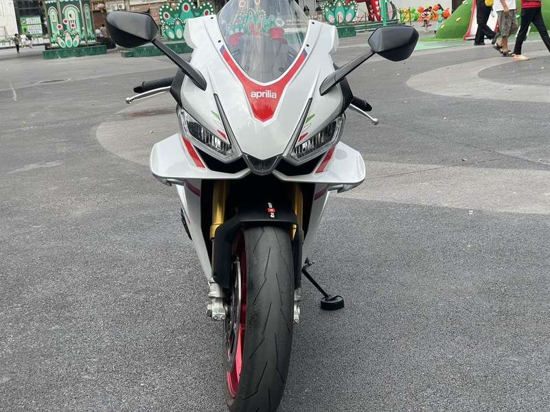 二手阿普利亚RSV4