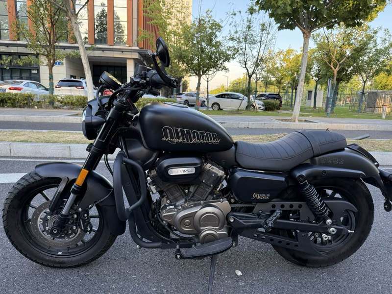 二手QJMOTOR闪300
