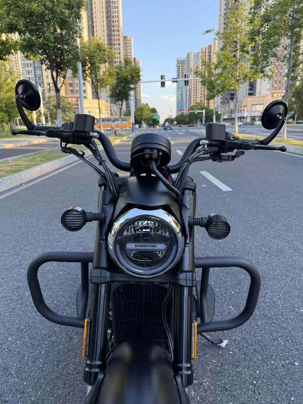 二手QJMOTOR闪300