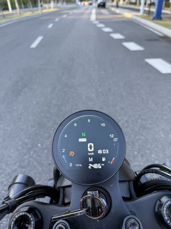 二手QJMOTOR闪300