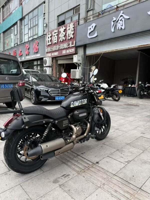 二手QJMOTOR闪300