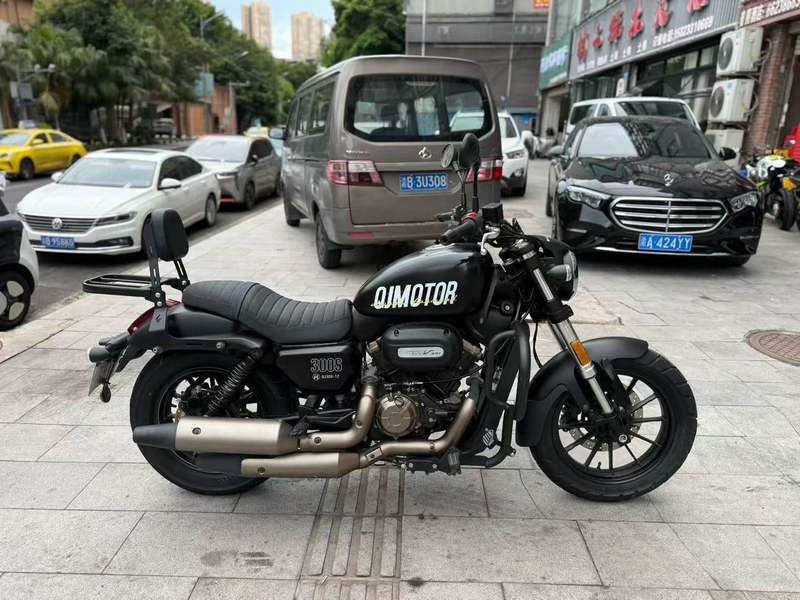 二手QJMOTOR闪300