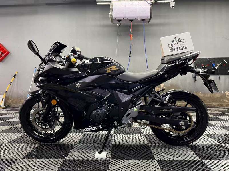 二手豪爵铃木GSX250R