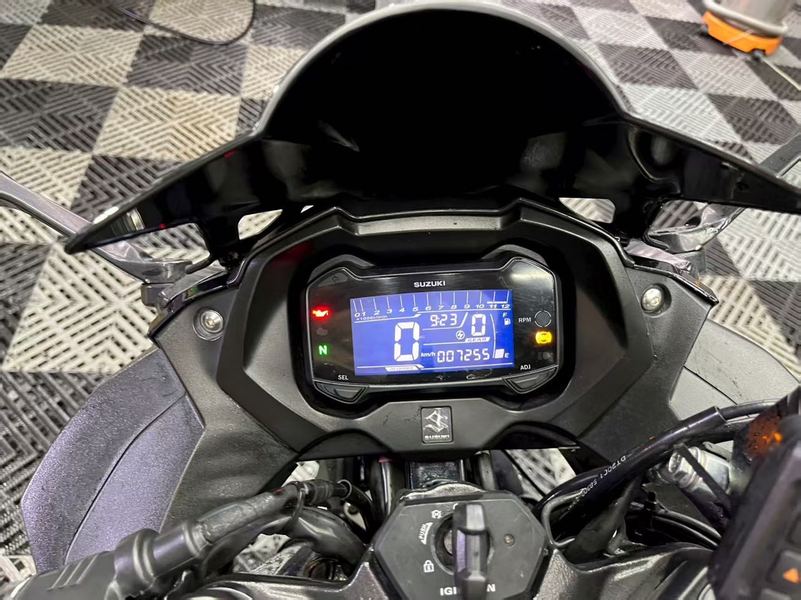 二手豪爵铃木GSX250R