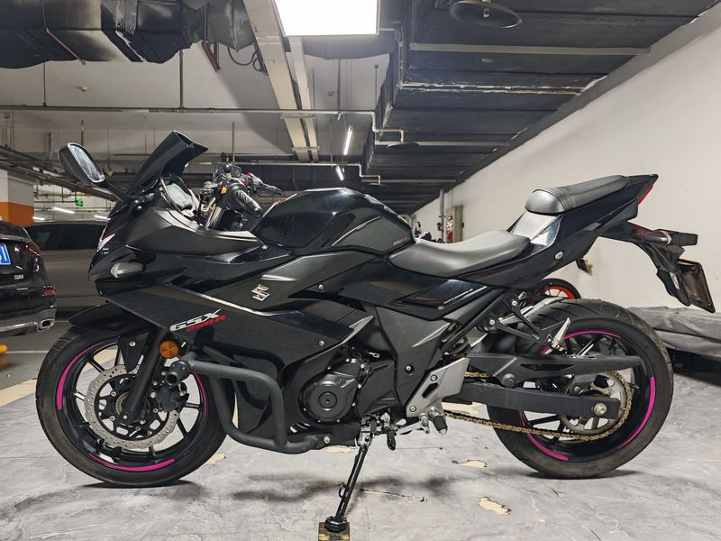 二手豪爵铃木GSX250R