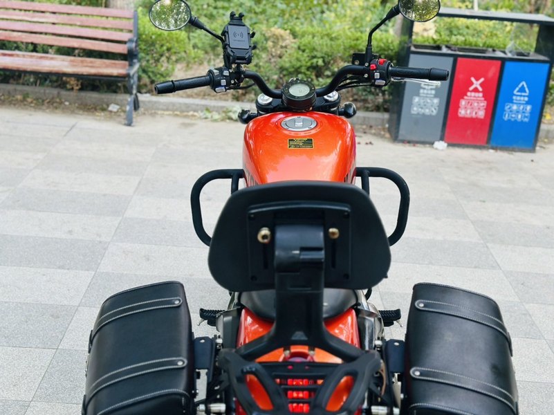 二手QJMOTOR闪300