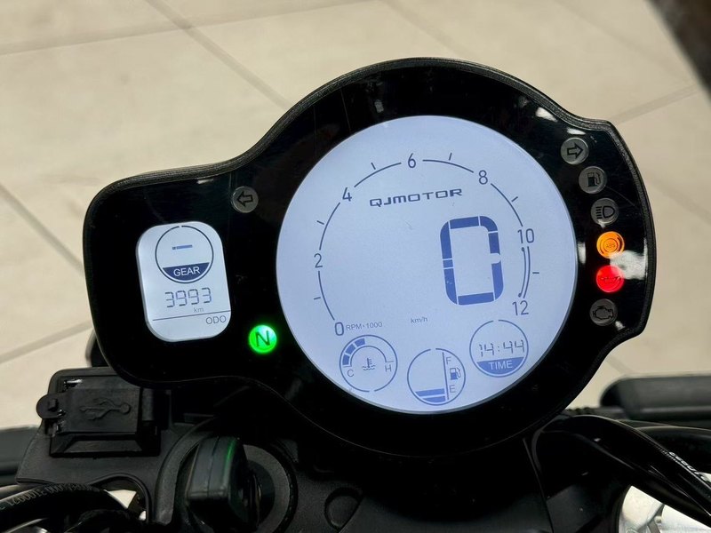 二手QJMOTOR逸550