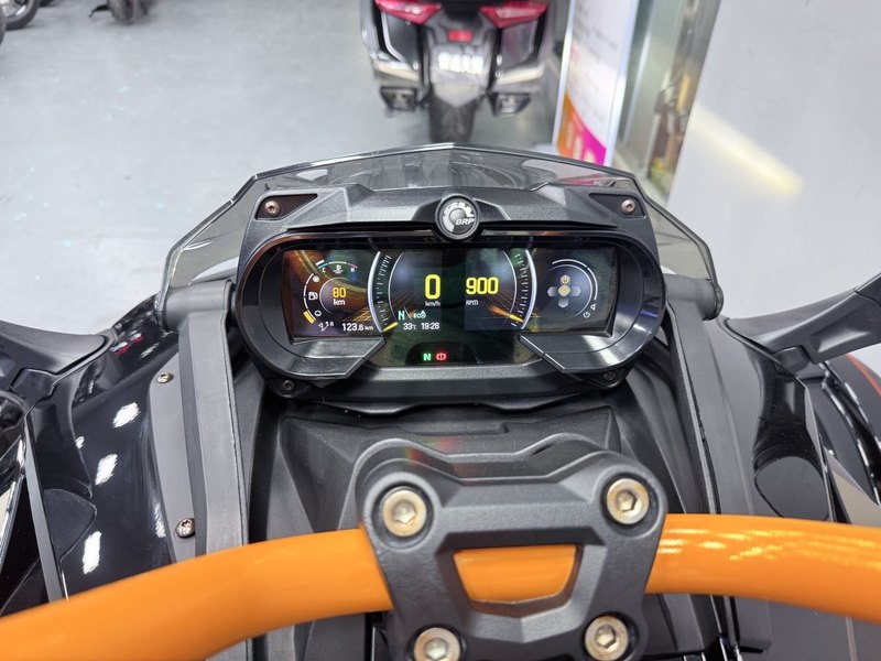 二手庞巴迪Spyder F3 