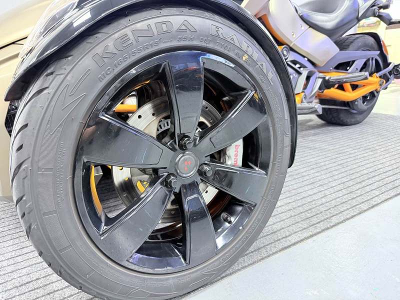 二手庞巴迪Spyder F3 
