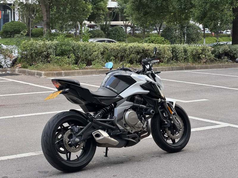 二手春风650NK