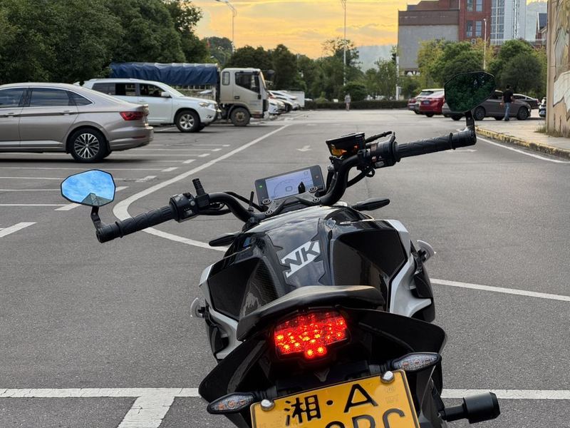 二手春风650NK