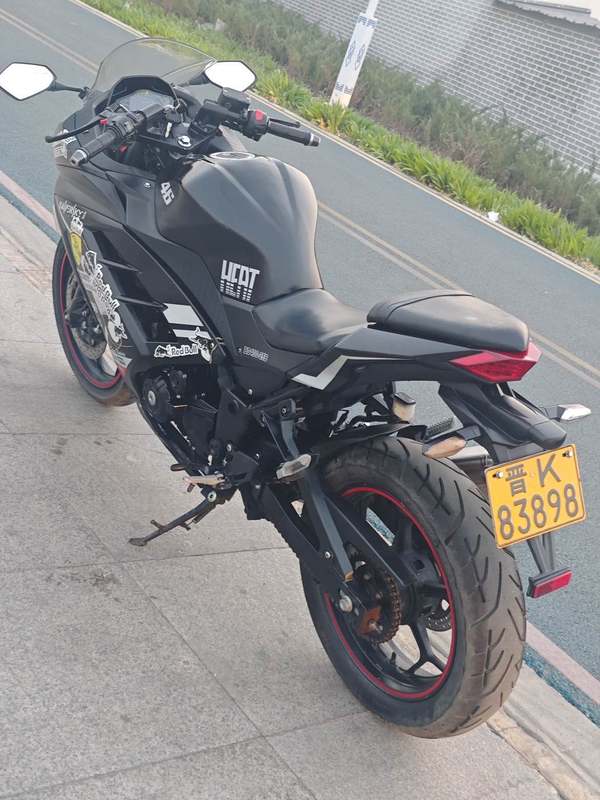 二手宝雕BD400RR