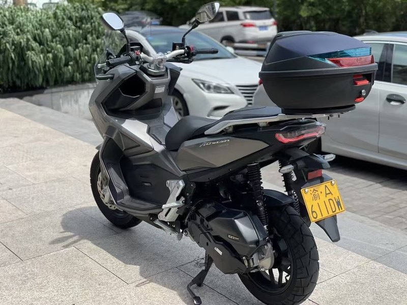 二手布雷斯通极宙 ADV150