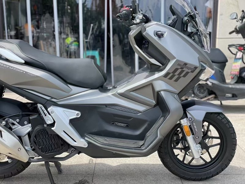二手布雷斯通极宙 ADV150