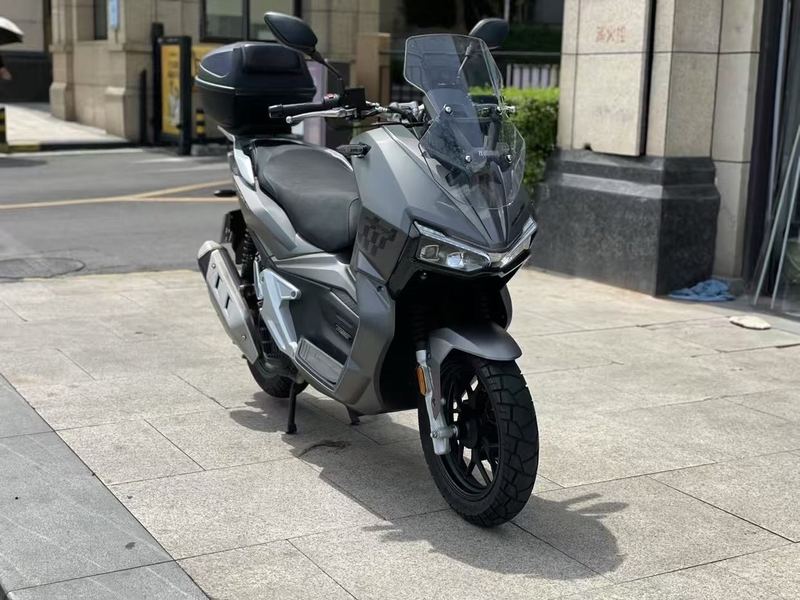 二手布雷斯通极宙 ADV150