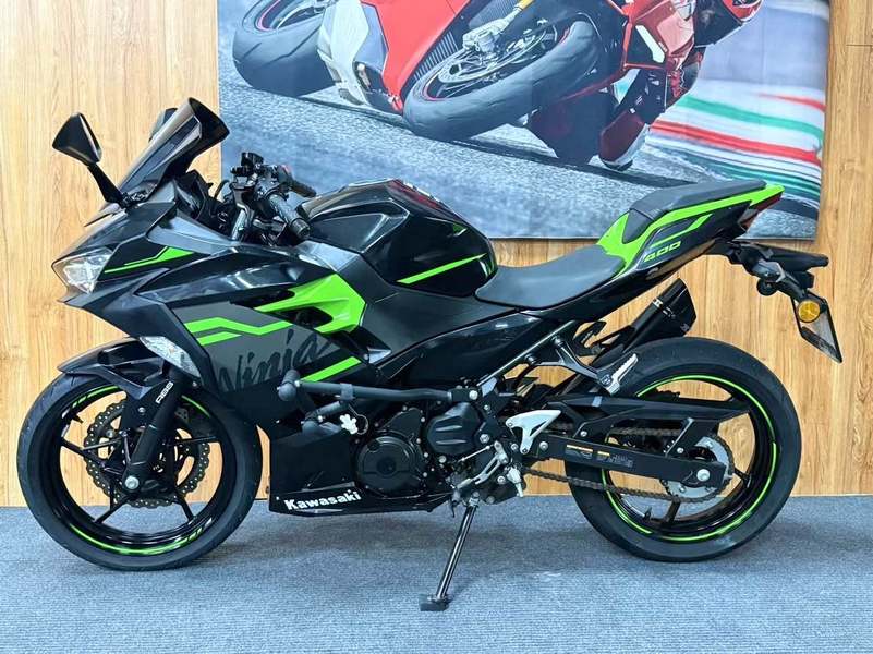 二手川崎Ninja 400