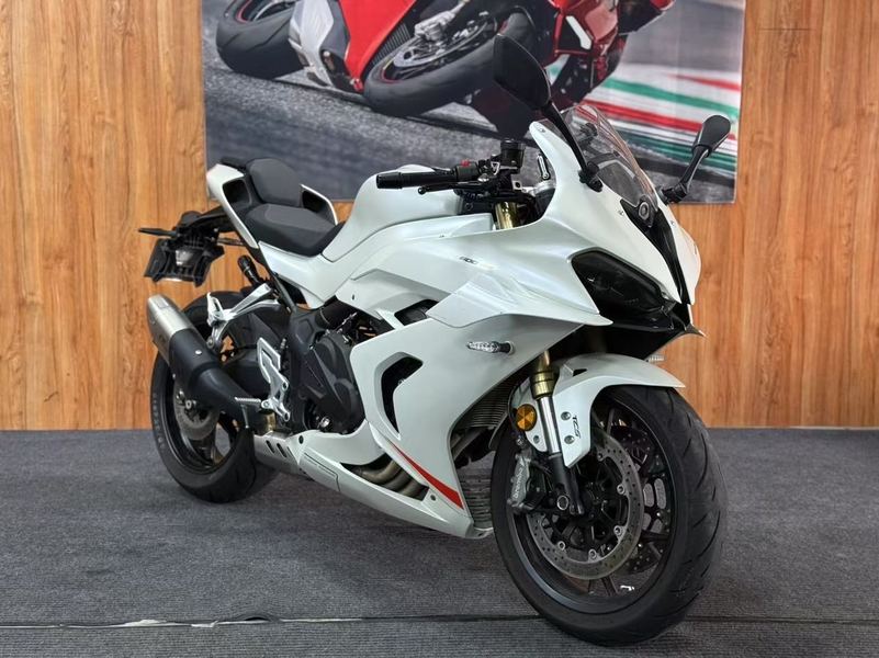 二手QJMOTOR赛600