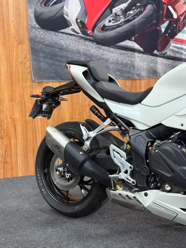 二手QJMOTOR赛600
