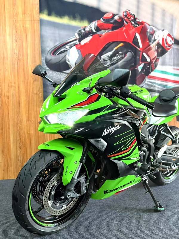 二手川崎ZX-4R