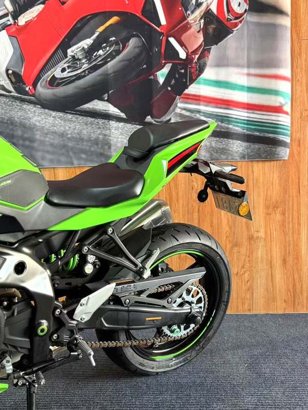 二手川崎ZX-4R