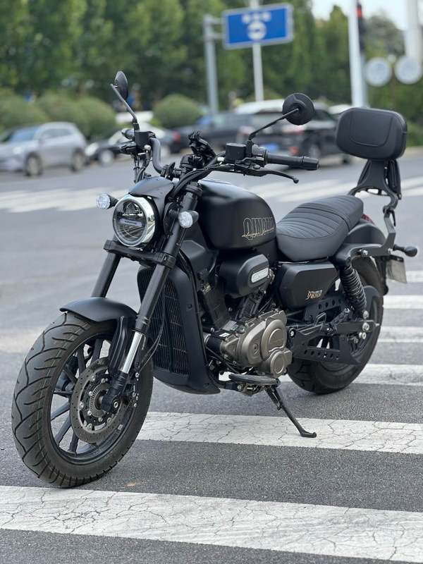 二手QJMOTOR闪300