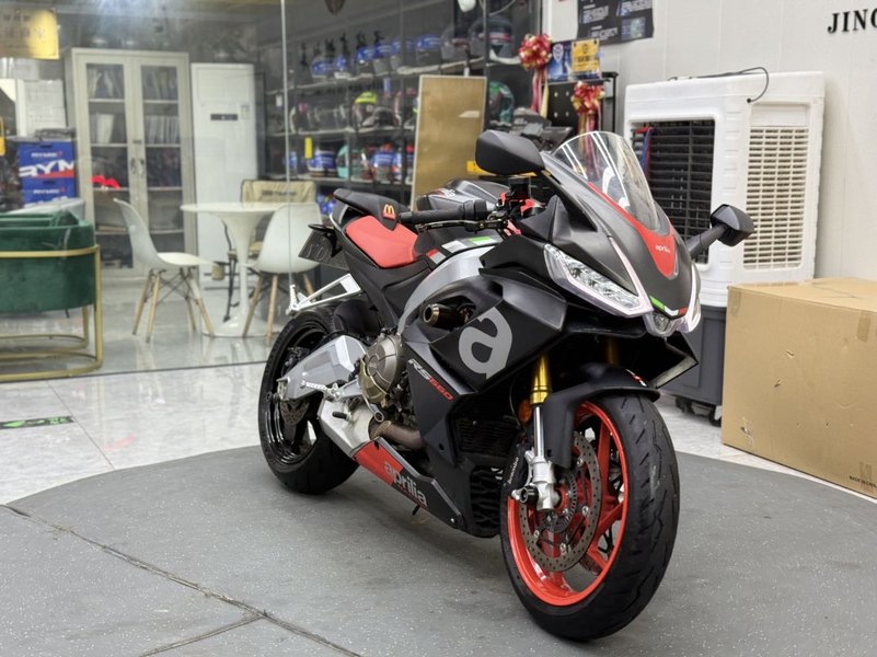 二手阿普利亚RS 660 