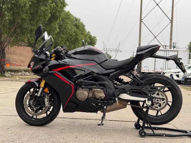 二手QJMOTOR赛600