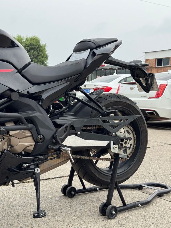 二手QJMOTOR赛600