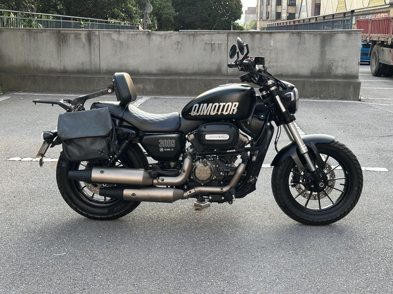 二手QJMOTOR闪300