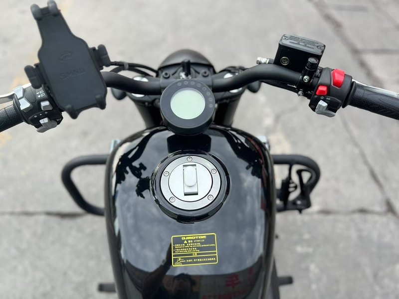 二手QJMOTOR闪300