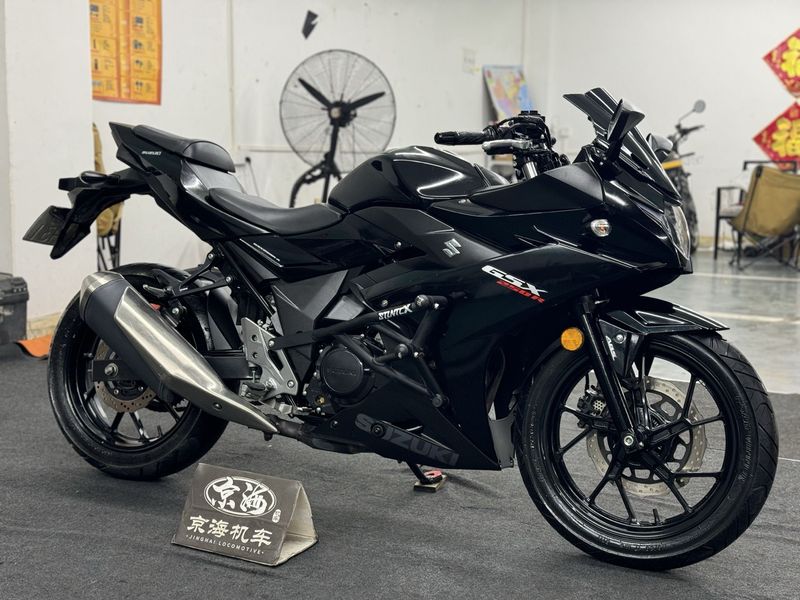 二手豪爵铃木GSX250R